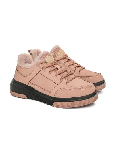 Кроссовки темно-розовые с меховой оторочкой